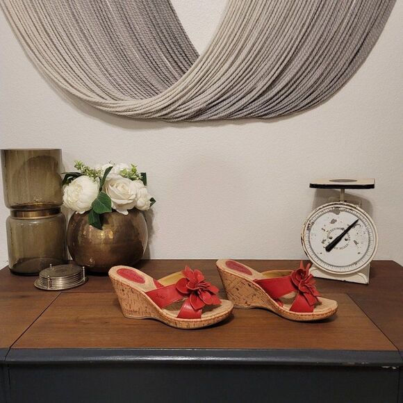 B.O.C. Flower Wedge Sandal Sz 38 (US-7) - Picture 3 of 8